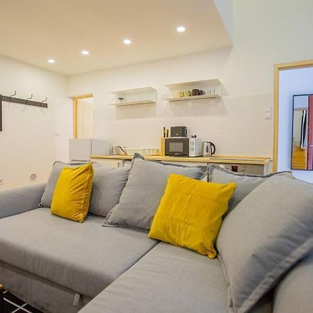 2 Bedroom Flat In The Dob Street, Venus Budapest Exterior photo