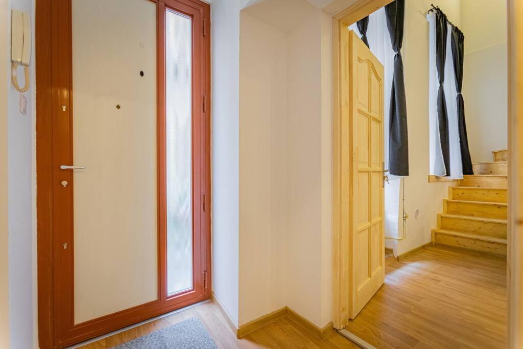 2 Bedroom Flat In The Dob Street, Venus Budapest Exterior photo